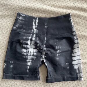 Darc Sport Everson Seamless Butt Scrunch Black and White Athletic Shorts